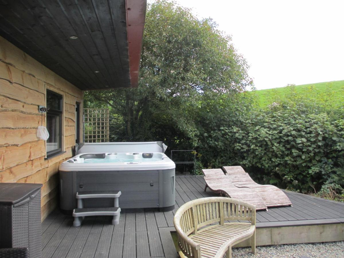 Вилла Stargazing Retreat Merton  Экстерьер фото